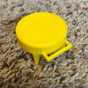 Vintage Fisher-Price little people play family yellow grill